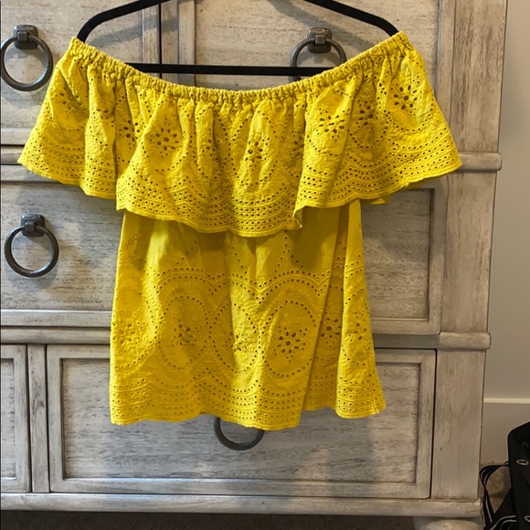 Off the shoulder top - Picture 1 of 3